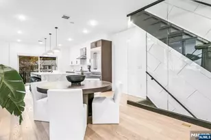 38 Hudson Ave, Edgewater, NJ 07020 - Photo 10