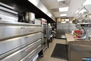 6-01 Plaza Rd, Fair Lawn, NJ 07410 - Photo 22