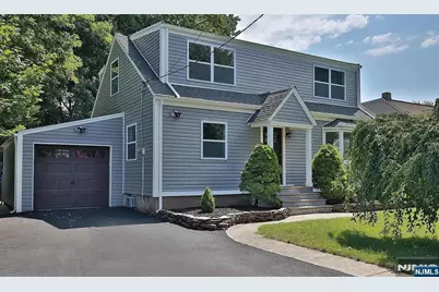 7-09 Dewey Place 2 #2, Fair Lawn, NJ 07410 - Photo 2