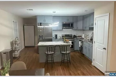 26-28 Boyd Street 2 #2, Kearny, NJ 07032 - Photo 2