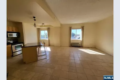 399 11th Street 301 #301, Palisades Park, NJ 07650 - Photo 4