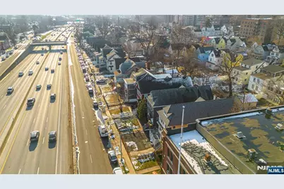 189 Oraton Parkway, East Orange, NJ 07017 - Photo 34