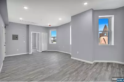 157 Clifton Avenue, Newark, NJ 07104 - Photo 4