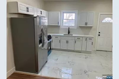 445 17th Street, Newark, NJ 07103 - Photo 12