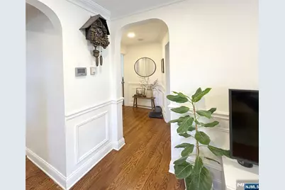 1037 Carnation Drive, New Milford, NJ 07646 - Photo 6