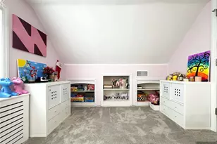 1037 Carnation Dr, New Milford, NJ 07646 - Photo 26