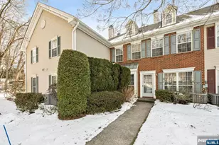 1037 Cumberland Ct, Mahwah, NJ 07430 - Photo 2