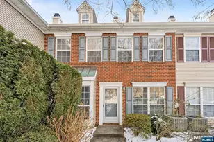 1037 Cumberland Ct, Mahwah, NJ 07430 - Photo 1