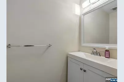 1037 Cumberland Court, Mahwah, NJ 07430 - Photo 14