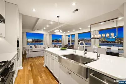 9 Somerset Lane 222 #222, Edgewater, NJ 07020 - Photo 6