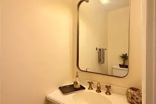 195 Sandcastle Key, Secaucus, NJ 07094 - Photo 18