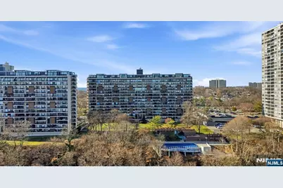 2 Horizon 1010 #1010, Fort Lee, NJ 07024 - Photo 42