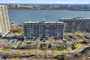 2 Horizon 1010, Fort Lee, NJ 07024 - Photo 34