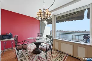 2 Horizon 1010, Fort Lee, NJ 07024 - Photo 6