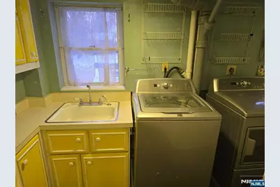 53 Petersilge Drive, Little Ferry, NJ 07643 - Photo 24