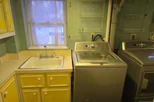 53 Petersilge Dr, Little Ferry, NJ 07643 - Photo 24