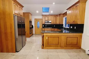 248 Oakwood Dr, Paramus, NJ 07652 - Photo 10