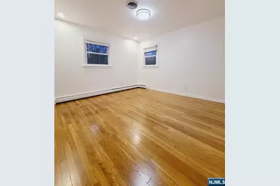 248 Oakwood Drive, Paramus, NJ 07652 - Photo 22