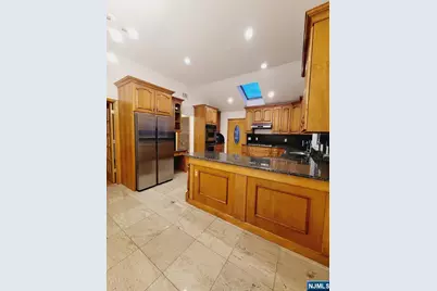 248 Oakwood Drive, Paramus, NJ 07652 - Photo 12