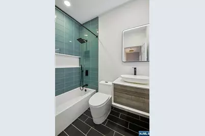 80 W 18th Street, Weehawken, NJ 07086 - Photo 22