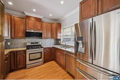 80 W 18th Street, Weehawken, NJ 07086 - Photo 12