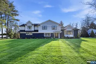 442 Ellis Pl, Wyckoff Township, NJ 07481 - Photo 2