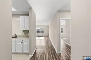 905 River Road 224, Edgewater, NJ 07020 - Photo 12