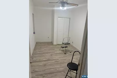 5 Farnham Avenue, Garfield, NJ 07026 - Photo 4