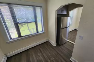 432 Broad Ave, Ridgefield, NJ 07657 - Photo 2