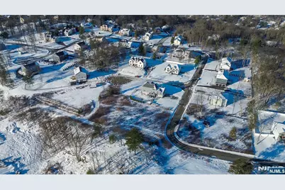 60 Heritage Drive, West Milford, NJ 07480 - Photo 8