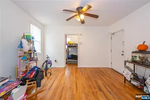 65 Grove St, Bloomfield, NJ 07003 - Photo 2