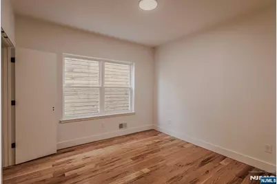 29 Kent Street, Newark, NJ 07108 - Photo 12