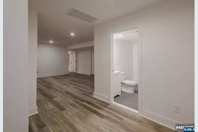 29 Kent Street, Newark, NJ 07108 - Photo 22