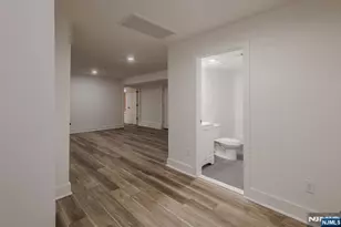 29 Kent St, Newark, NJ 07108 - Photo 22