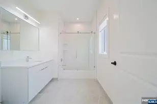 401 Central Blvd 4C, Palisades Park, NJ 07650 - Photo 16