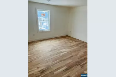 180 Philip Avenue, Elmwood Park, NJ 07407 - Photo 8