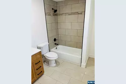 180 Philip Avenue, Elmwood Park, NJ 07407 - Photo 14