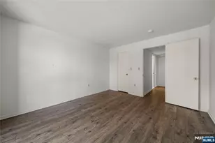 402 Chase Ct 402, Edgewater, NJ 07020 - Photo 14