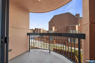 402 Chase Ct 402, Edgewater, NJ 07020 - Photo 16