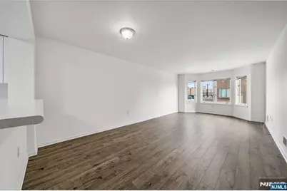 402 Chase Court 402 #402, Edgewater, NJ 07020 - Photo 6