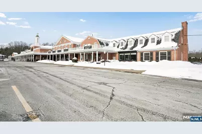 910 Huron Road, Franklin Lakes, NJ 07417 - Photo 40