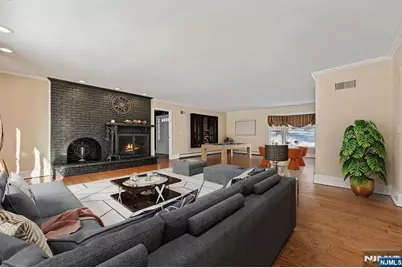 910 Huron Road, Franklin Lakes, NJ 07417 - Photo 24