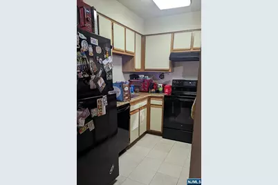19 Plauderville Avenue 110 #110, Garfield, NJ 07026 - Photo 2