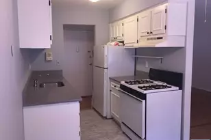 712 Cedar Ln 2, Teaneck Township, NJ 07666 - Photo 6