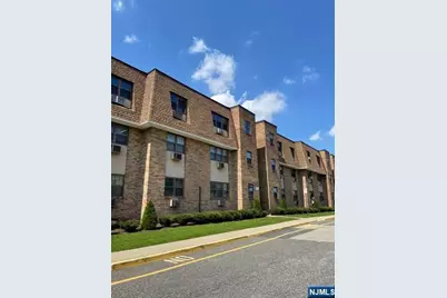 220 Meadow Lane B33 #B33, Secaucus, NJ 07094 - Photo 1