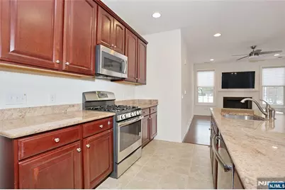 802 Four Seasons Lane, Montvale, NJ 07645 - Photo 18