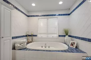 15 Kenwood Dr, Woodcliff Lake, NJ 07677 - Photo 22