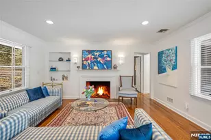 15 Kenwood Dr, Woodcliff Lake, NJ 07677 - Photo 6