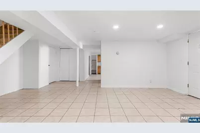 767 Clark Avenue 1 #1, Ridgefield, NJ 07657 - Photo 20