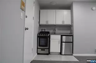 320 Claremont Ave B12, Montclair, NJ 07042 - Photo 8